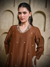 Load image into Gallery viewer, Brown Chand Kurta With Pant & Dupatta