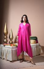 Load image into Gallery viewer, Pink Badla/Mukeish Kurta With Lumpi Pants
