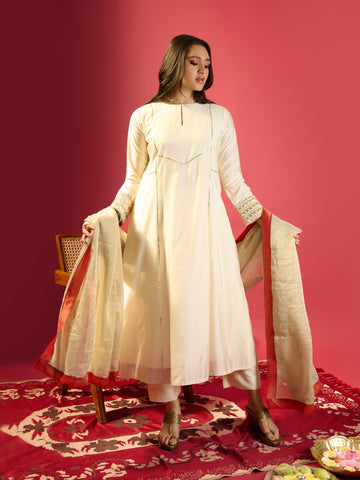 Off-White Gota Sleeves Detailing Kurta Set