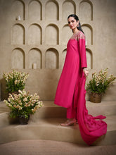 Load image into Gallery viewer, Pink Shoulder Scallop Kurta Set
