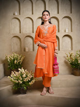 Load image into Gallery viewer, Orange Paisley Kurta Set

